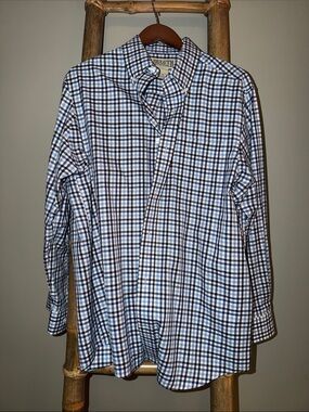 Duluth Trading Co Blue and White Plaid Button-Down Shirt